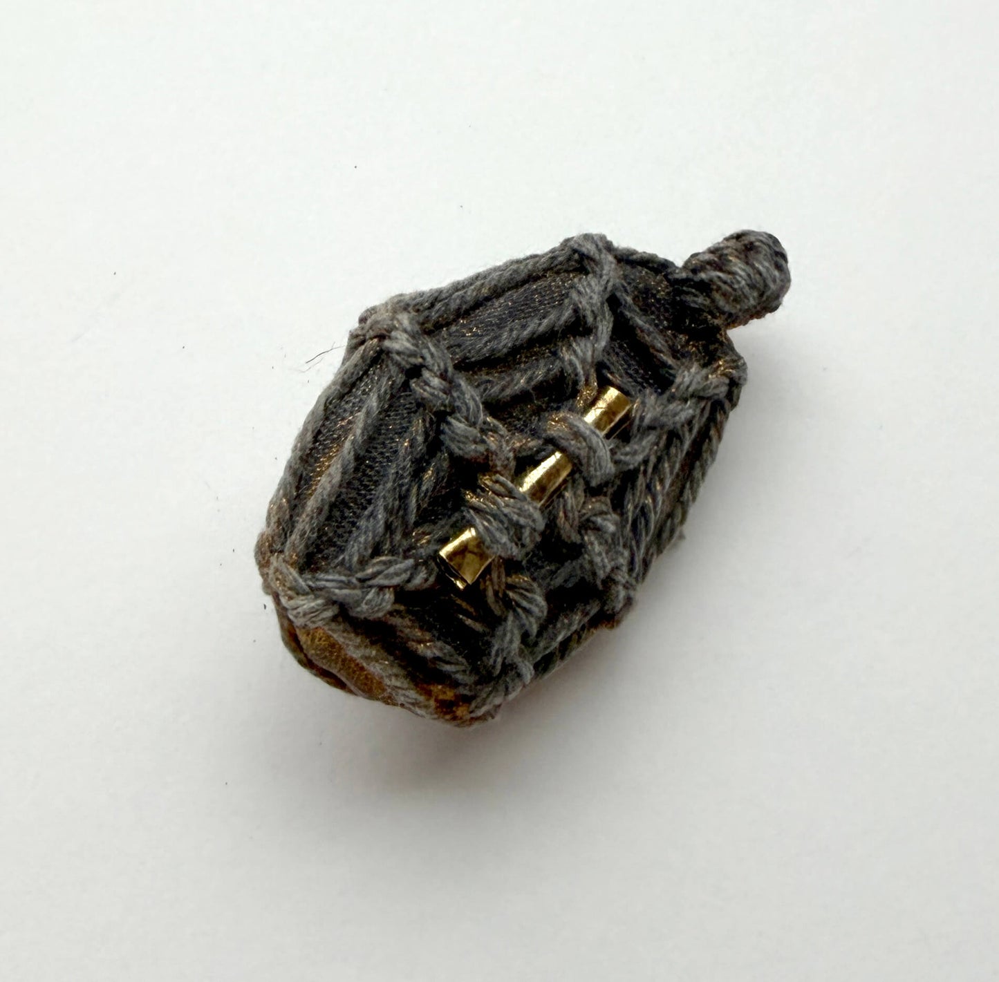 Bia Gae shell Amulet